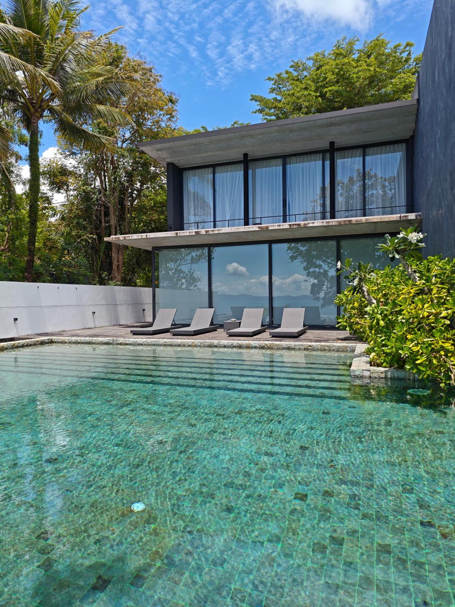 Vila Luxury Beachfront Amana 4 Bedroom At Ta-ke A