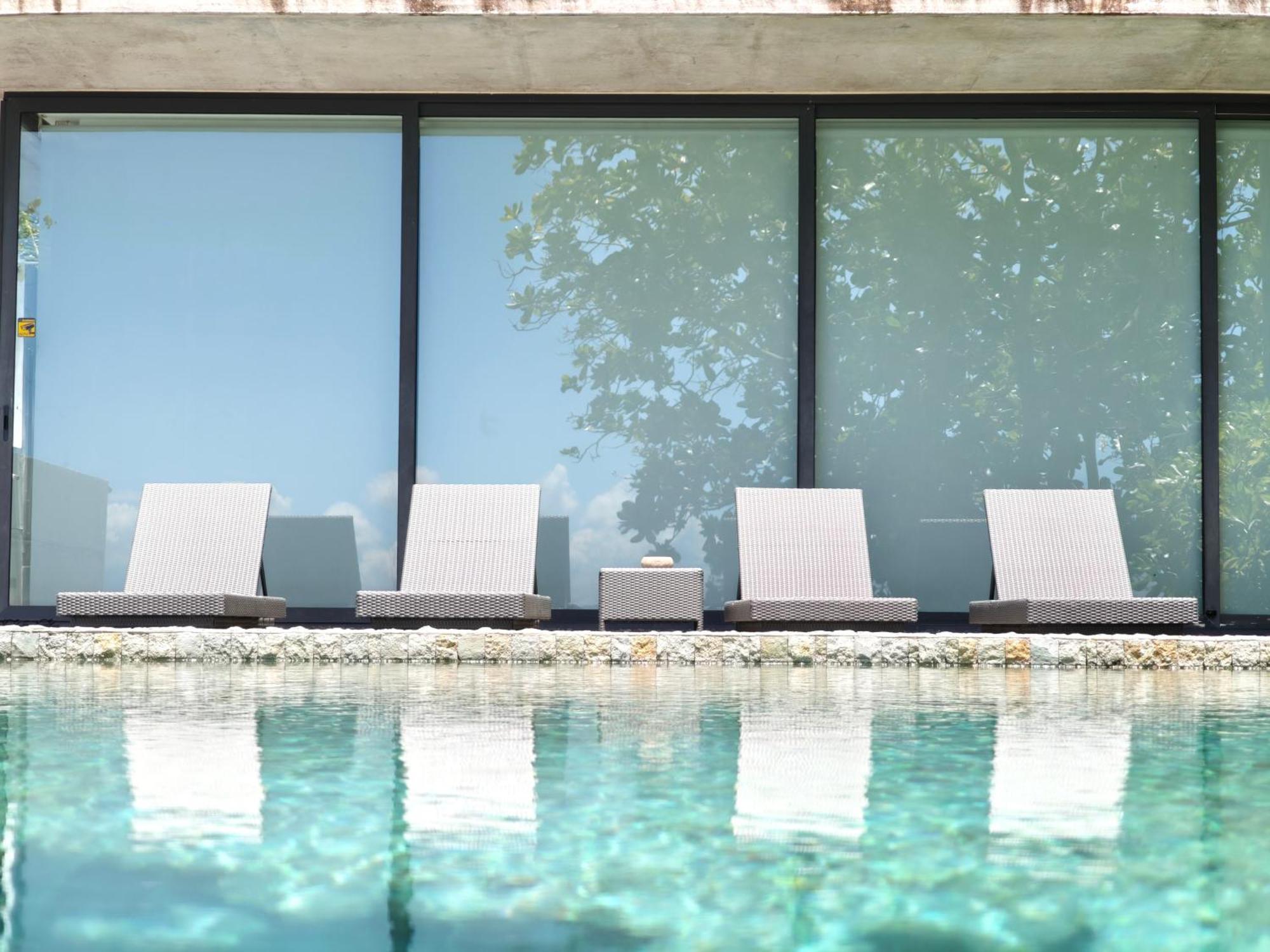 Villa Luxury Beachfront Amana 4 Bedroom At Ta-ke A Phuket